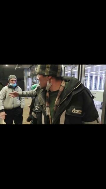 Радио Башка Космос Савеловский ВОКЗАЛ / Radio Bashka / Shorts смотреть онлайн