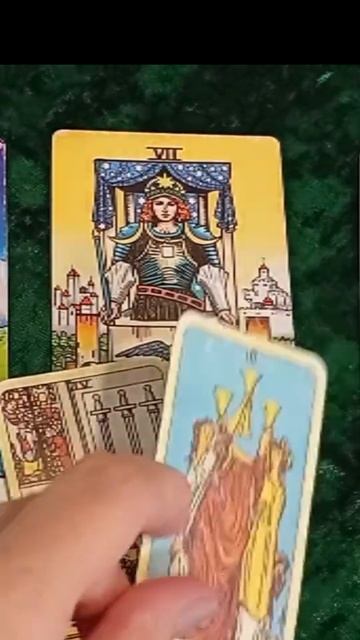 ЧТО ОН К ВАМ ЧУВСТВУЕТ ♥️♥️расклад_на_ картах_таро#гадание_онлайн #таро_расклад_на_любовь #shorts#ма смотреть онлайн