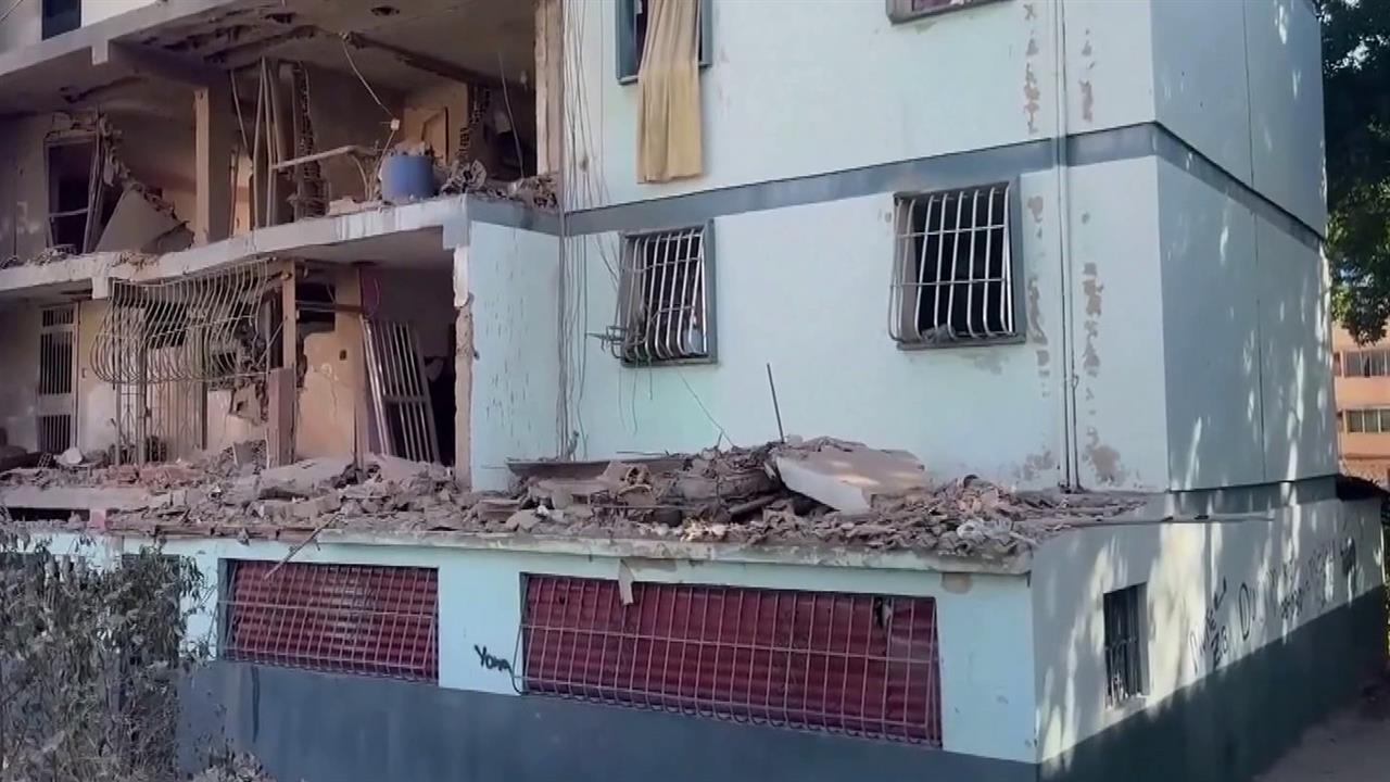 100 человек погибли в Венесуэле в результате операции США по захвату президента Мадуро и его супруги смотреть онлайн