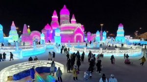 Свыше трех миллионов туристов, как ожидается, посетят фестиваль льда и снега в китайском Харбине.