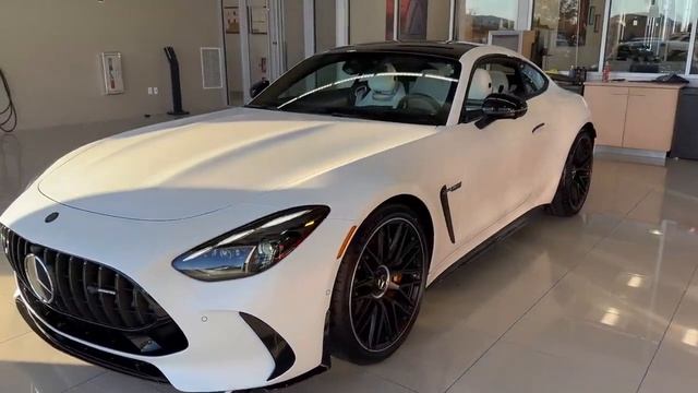 Mercedes-AMG GT63 2026 года смотреть онлайн