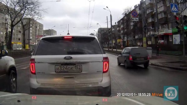 Не ожидал что автомобиль остановится