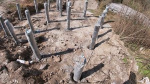 Нужно засыпать сваи для строительства бани