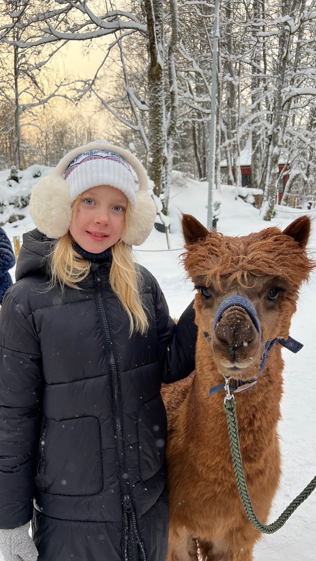 ВЫСТУПАЮ В ОЗОРНЫХ БЕЛКАХ! смотреть онлайн