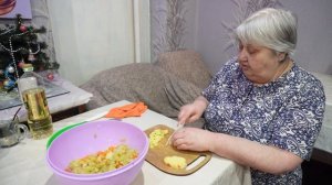 Мирный винегрет перешел в бурное обсуждение насущных проблем ПОДВАЛ ИЛЬИЧА добрая семья