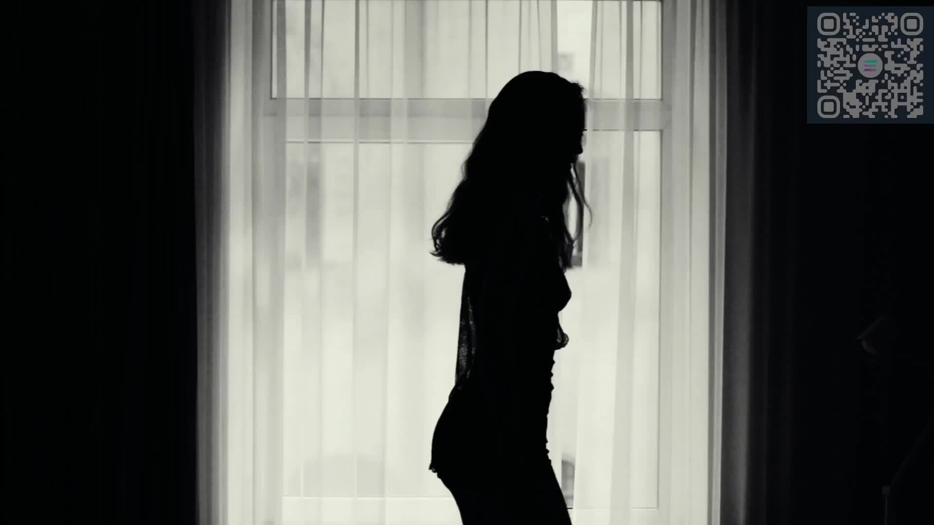 Девушка напостели.Эротика. смотреть онлайн