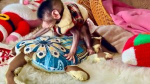 У нас отключили свет и мы с Николь утепляемся, ночью опять было ВЕСЕЛО😁