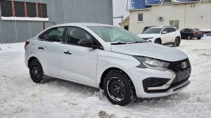 Lada Iskra седан в самой доступной комплектации с кондиционером Life или Granta Cross Quest? #iskra