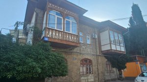 Обзор 4- комнатной квартиры на продажу в Ялте, ул. Пироговская