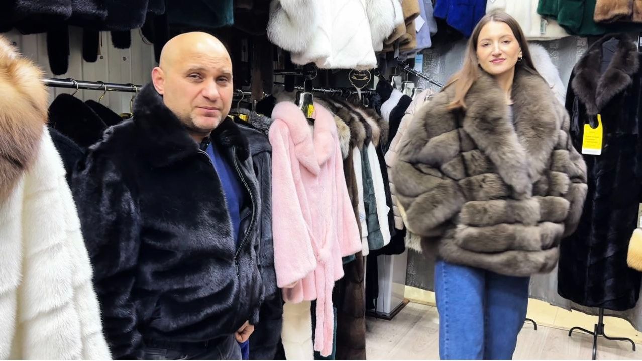 Модные шубы из пушнины в "Дом меха у Ромы" смотреть онлайн