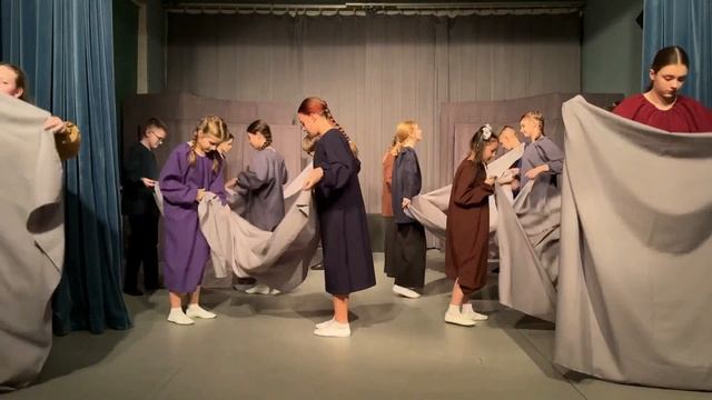 Отрывок из спектакля "Человеческий коридор" Студия ораторского мастерства "Я Артист",, декабрь 2025