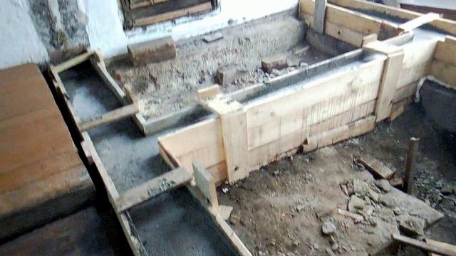 ЗАЛИВАЮ ФУНДАМЕНТ ДЛЯ БАНИ. ЗАКРЫЛИ УРОЖАЙ ОТ МОРОЗА. смотреть онлайн