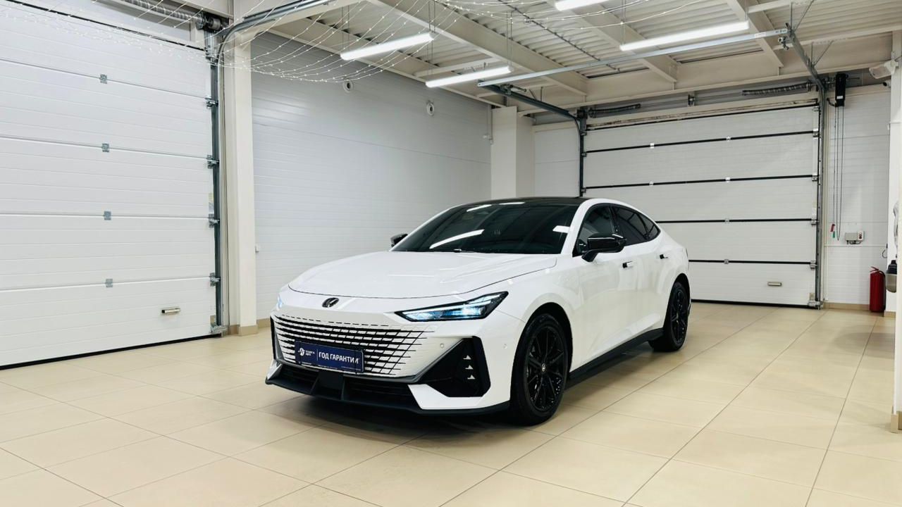 Changan UNI-V, 2023 год смотреть онлайн