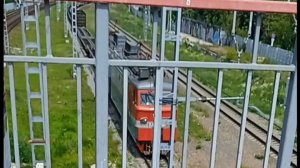 Пассажирские и грузовые поезда и поезда дальнего следования на станции Бутово ( Московской жд ) .