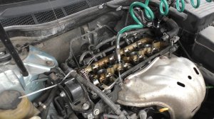 Замена маслосъемных колпачков 2AZFE на Toyota Camry Xv40 Тойота Камри 2,4 2007 года 2часть