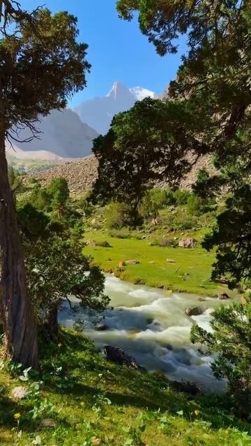 Пик Ак-Суу, Кыргызстан смотреть онлайн