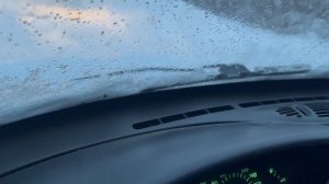 Примерзают дворники,  лобовому стеклу  автомобиля — есть небольшое решение