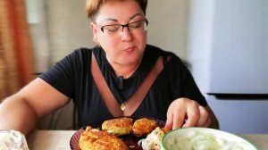 МУКБАНГ гора Куриных котлеток , да с Снледочкоц👍Мням-мням😉