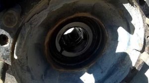 Скания. Снимаем переднюю ступицу, мажем подшипники.