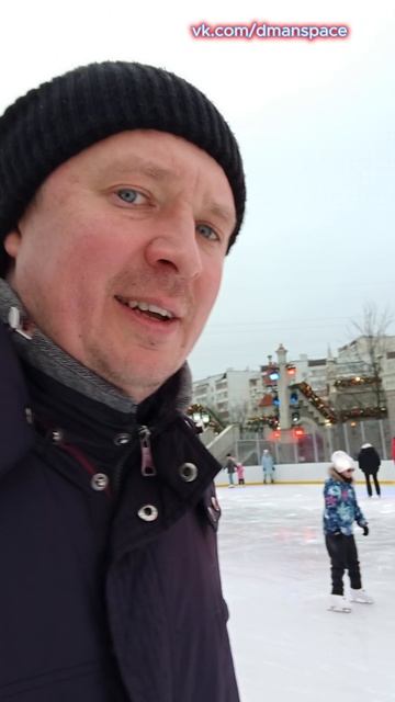 Я вернулся на лёд - давно не стоял на коньках смотреть онлайн