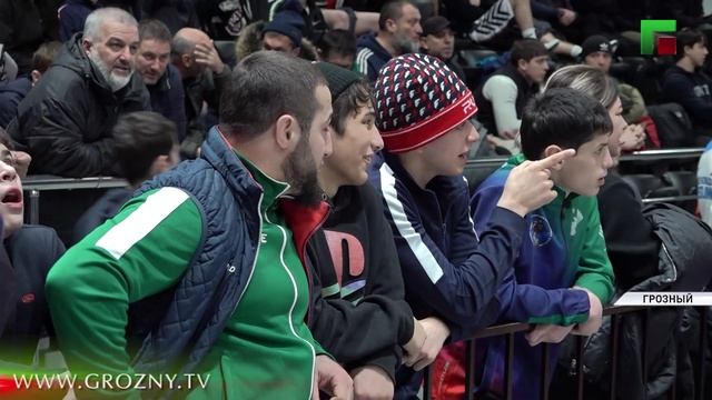 В Грозном завершилось Первенство СКФО по греко-римской борьбе среди юниоров смотреть онлайн