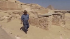 Дрон влетел в запретную зону пирамиды Хеопса и заснял ЭТО!