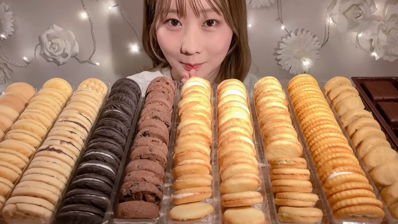 🔥🍲 Мукбанг и Mukbang : ЛЕГЕНДАРНОЕ ПЕЧЕНЬЕ ИЗ ЯПОНИИ! 🍪 Bourbon Petit — хрустим вместе | ASMR смотреть онлайн