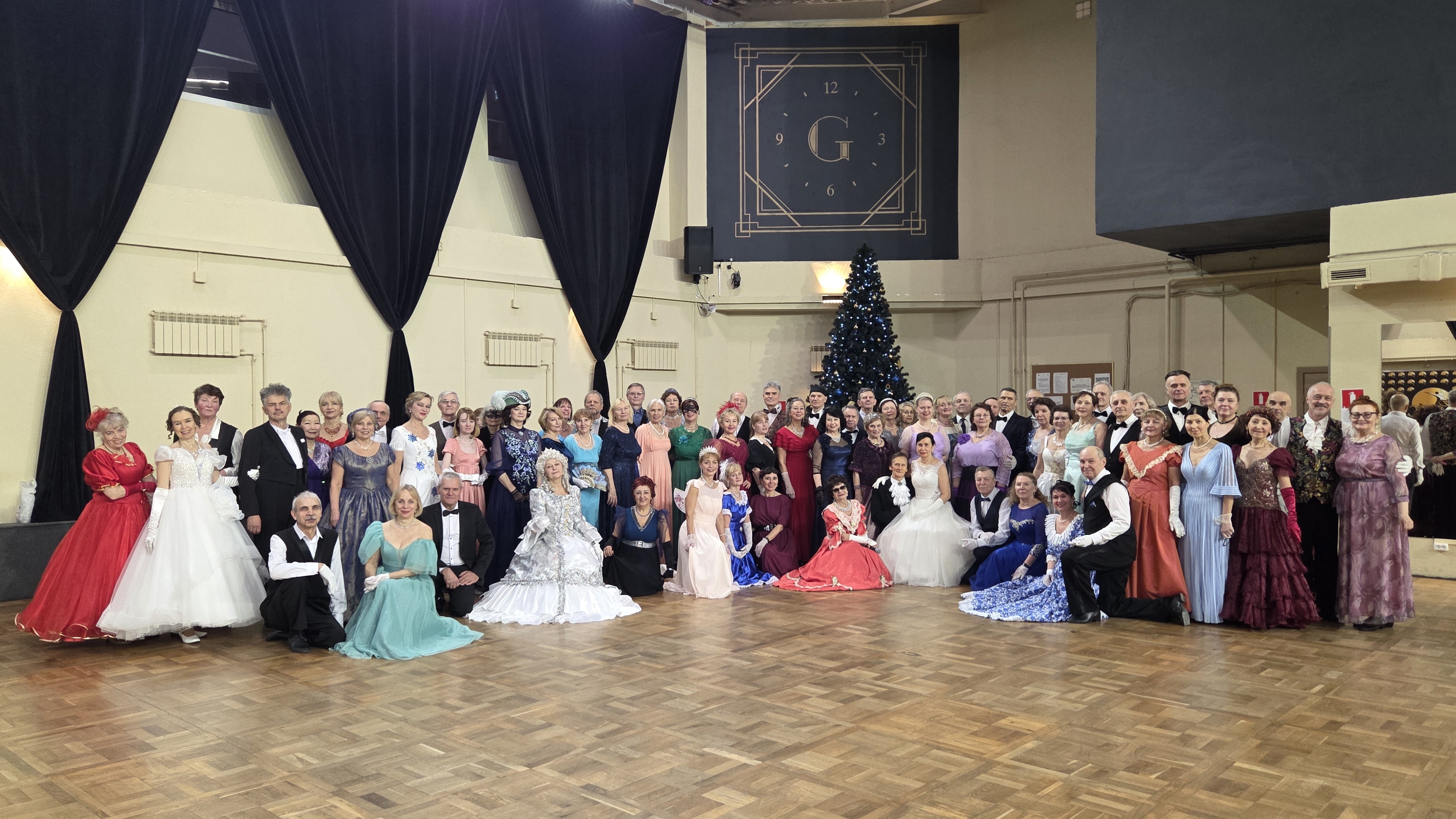 Бал Карагезовой И.В. "Я танцевать хочу!" в зале на Юго-Западной 09.01.26г смотреть онлайн