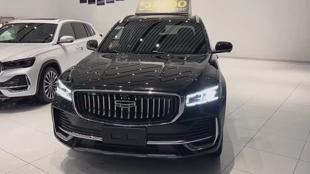 Geely Monjaro 2025 года смотреть онлайн