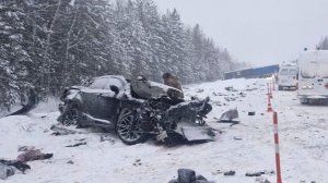 Из-за смертельного ДТП с фурой перекрыто движение на трассе Тюмень – Ханты-Мансийск