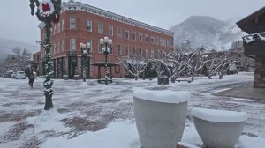 Аспен, Колорадо - Снежное утро в рождественски украшенном городе миллиардеров - Пешеходная экскурсия
