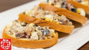 Такие бутерброды со скумбрией улетают за минуту! 😍 Быстро и очень вкусно
