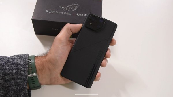 ROG Phone 9 FE. Почти игровой смартфон за адекватные деньги / Арстайл /