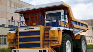 БелАЗ-75570