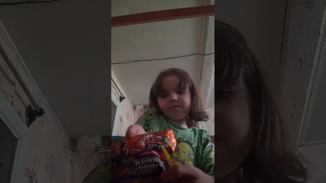 распаковка конфет смотреть онлайн