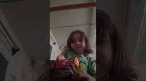 распаковка конфет