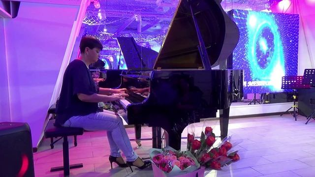 Элен - И.С. Бах - Ария из оркестровой сюиты №3 (Воздух) смотреть онлайн