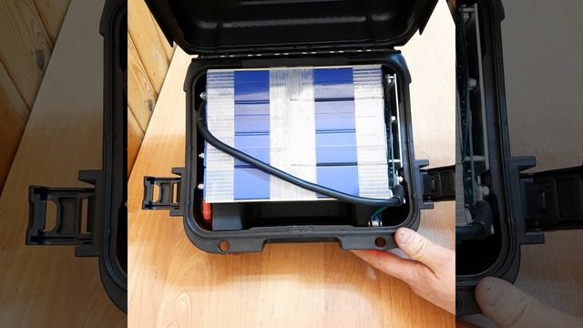 LiFePO4 аккумулятор 12В 105Ач в квадратном кейсе IP67