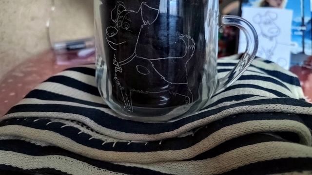 гравировка на кружке.mp4 смотреть онлайн