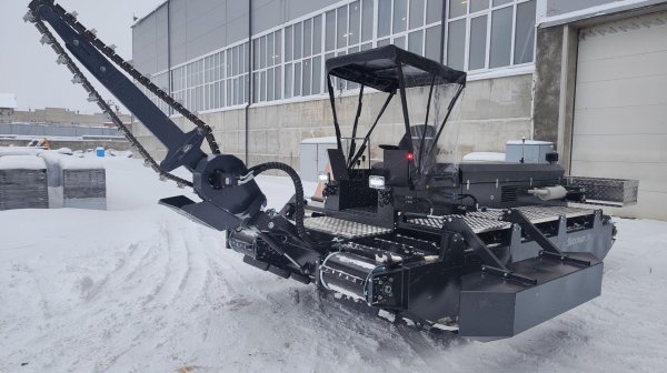 Ледорез, Botsman M, камышекосилка,сборщик водорослей и мусора,сборщик нефти,укрепление берега шпунт