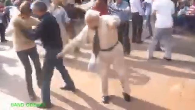 Дай поцелую смотреть онлайн