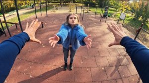 УБЕГАЮ ОТ КРАСИВОЙ И СТРАННОЙ ДЕВУШКИ (Романтический паркур POV Chase)