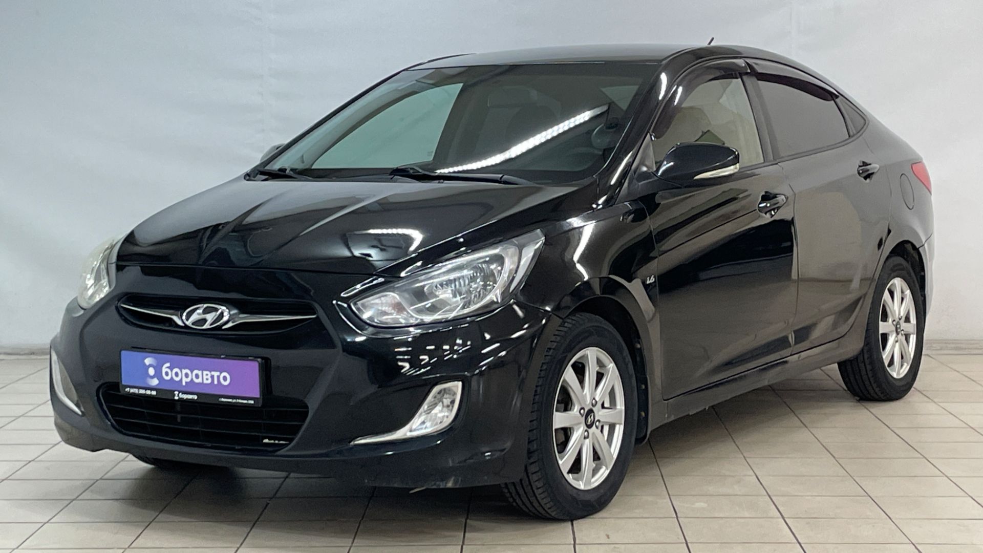 HYUNDAI SOLARIS смотреть онлайн