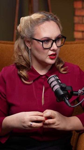 От 38 первых свиданий к счастливому браку, миллионный бизнес на трусах плюс-сайз - Эмилия Освенская