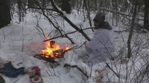 Ушли в тайгу. Вылетали все сразу из под снега. Костёр греет!!!