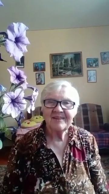 Про то, как хлеб ест простая колхозница... смотреть онлайн
