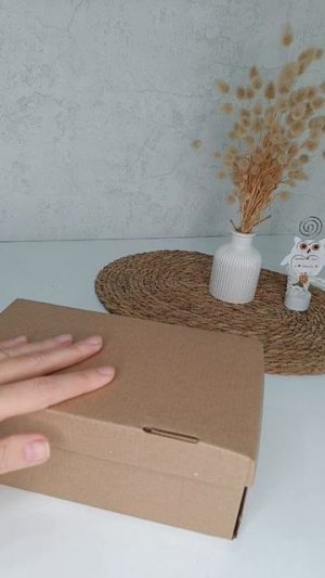 Сказочный вязанный лис