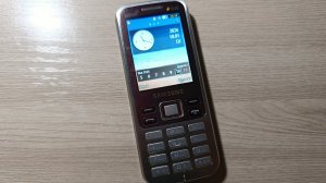 Кнопочный телефон Samsung GT-C3322i