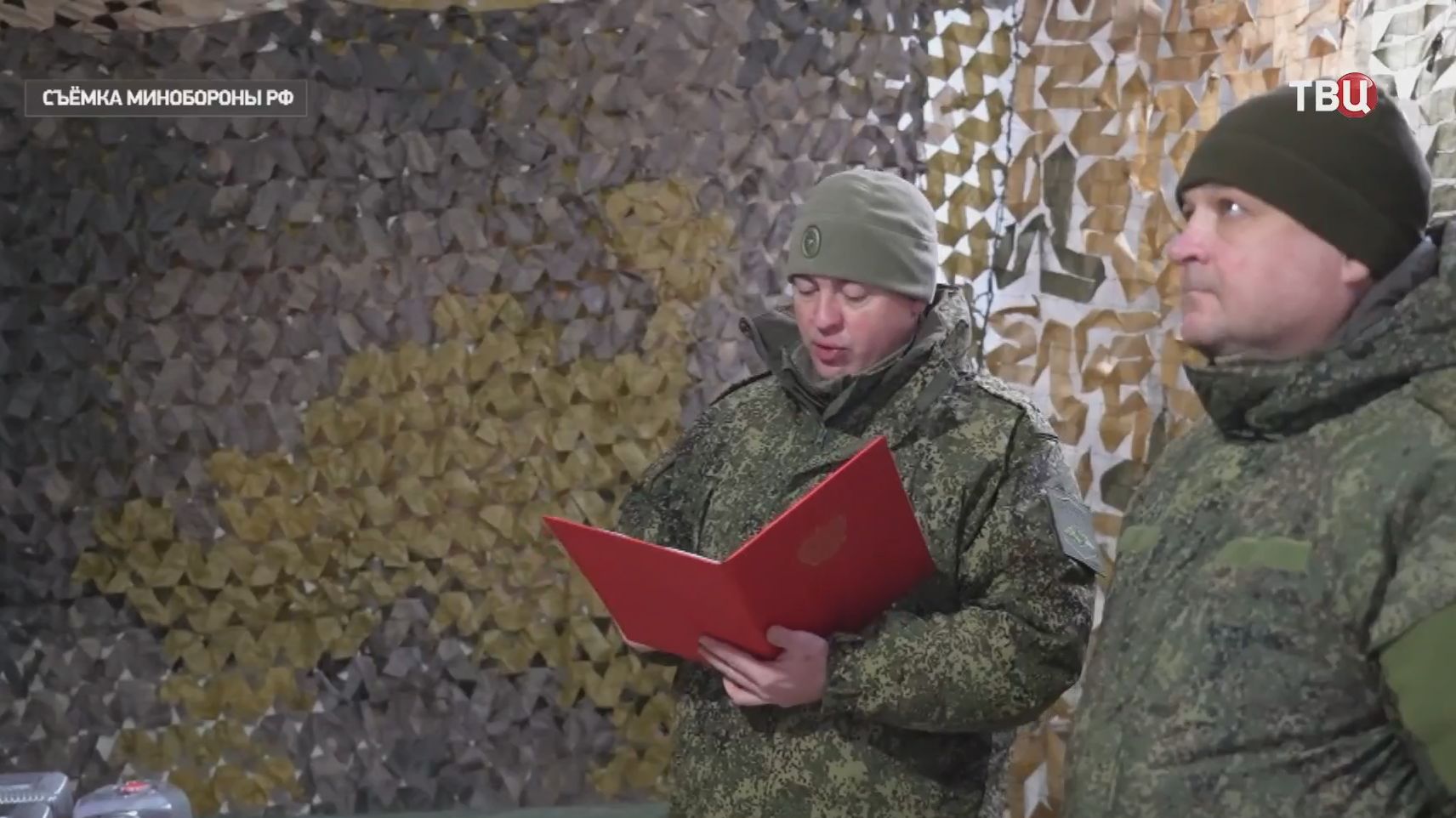 Бойцам полка химзащиты вручили высокие награды на передовой смотреть онлайн