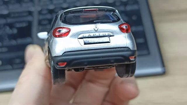 Renault Captur I(I)'2016. 1-43 от Norev